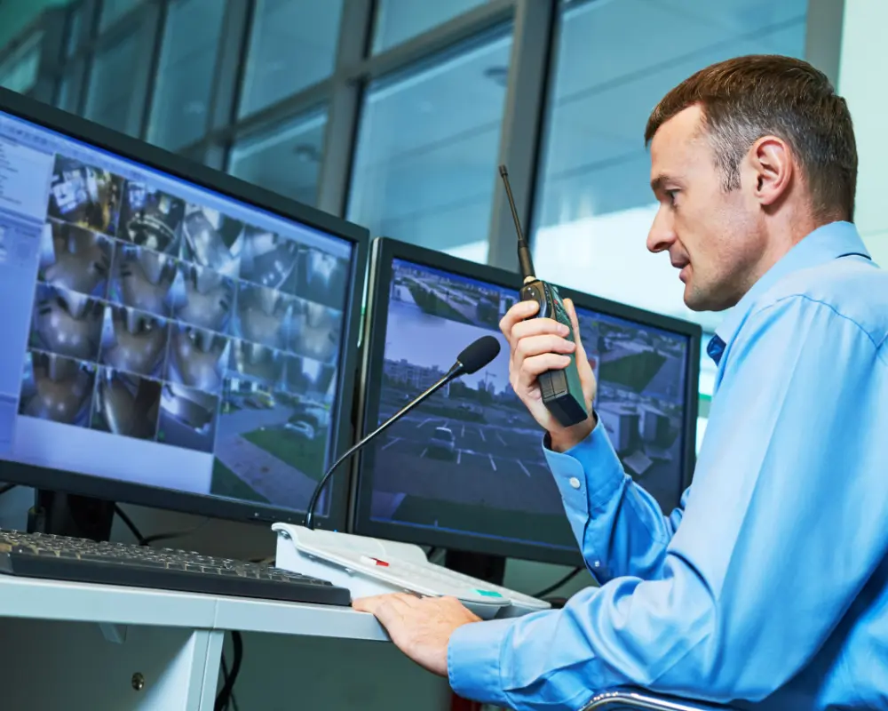 Facia's 1:n face search strengthens public safety, Airport Checks and surveillance efforts, identifying individuals from databases for enhanced security.